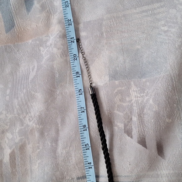 Necklace - Picture 7 of 8